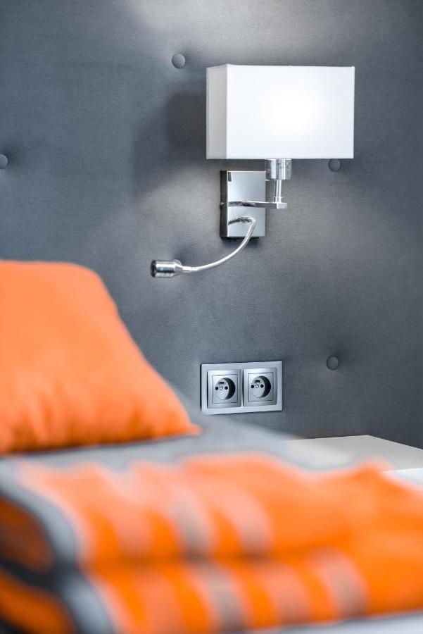 Apartment Orange Dream