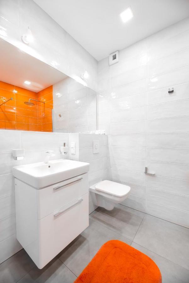 Apartment Orange Dream